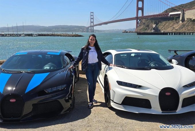 Shannon Ralston bên hai chiếc Bugatti. Ảnh: Shannon Ralston